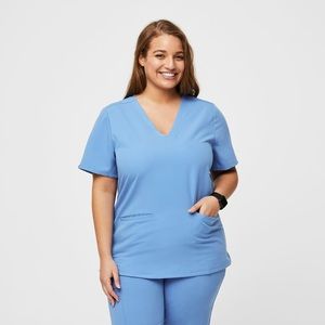 Casma™ Three-Pocket Scrub Top Ceil Blue
